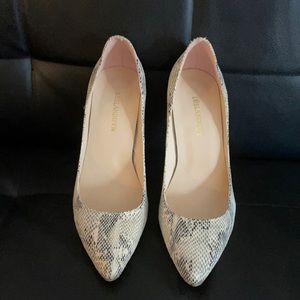 Snake skin imitation stilettos